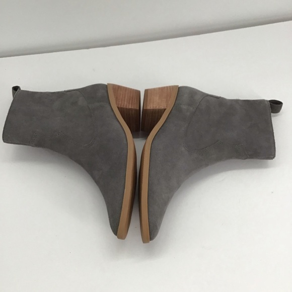 Lisa Vicky Steady Western Ankle Bootie In Stone Casual Block Heel NWOT Size 7 - Picture 6 of 11